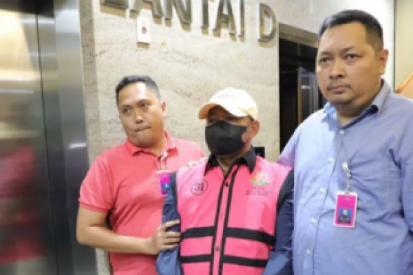Hakim Djuyamto Titip Tas ke Satpam Sebelum Ditetapkan Tersangka