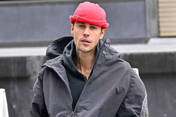 Terus Berperilaku Aneh, Justin Bieber Ungkap Cedera Misteriusnya. (FOTO: GC IMAGE) 