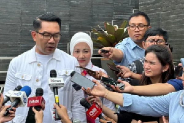 KPK Sita Mobil Mercedes-Benz Milik Ridwan Kamil