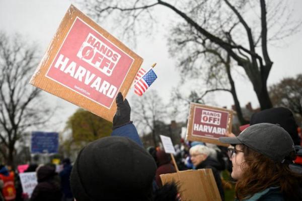 Pemerintahan Trump Minta Catatan dari Harvard soal Hubungan dengan Pihak Asing