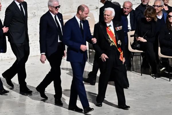 Pangeran William Bergabung dengan Pemimpin Dunia Hadiri Pemakaman Paus Fransiskus
