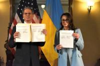 AS-Ukraina Puji Kesepakatan Mineral, Kremlin Bungkam