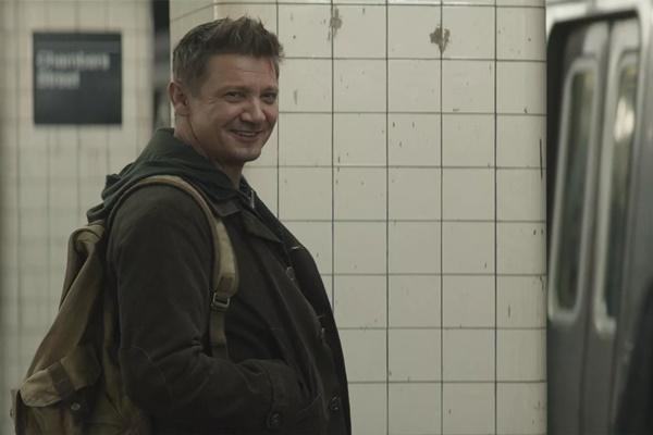 Gaji Lebih Rendah setelah Kecelakaan, Jeremy Renner Tolak Main di Hawkeye 2