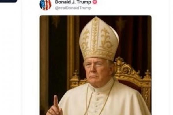 Trump Unggah Foto AI Dirinya sebagai Paus, Uskup di New York Mengkritik