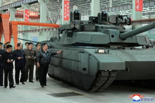 Kunjungi Pabrik Tank, Kim Jong Un Puji Kemajuan Teknologi Bergaya Korut