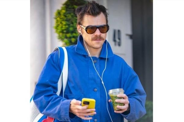 Harry Styles Raih Rekor Terbaiknya di Ajang Berlin Marathon 2025. (FOTO: BACKGRID) 