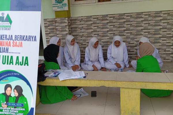 Universitas Islam Assyafiiyah Jaring Calon Mahasiswa dari SMKN 2 Kota Bekasi