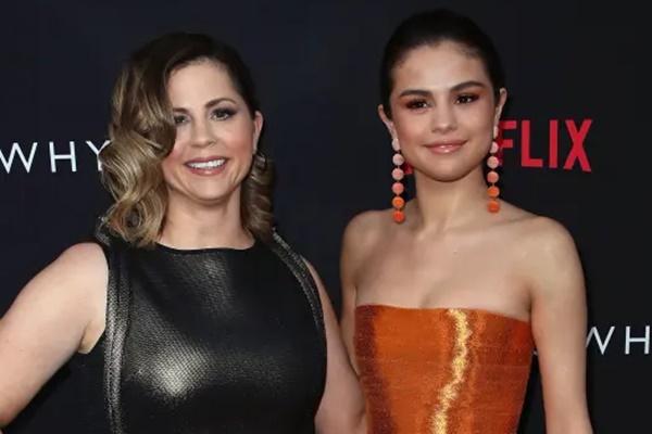 Ibunda Miliarder Selena Gomez Cari Utangan untuk Bayar Karyawan di Perusahaan Putrinya