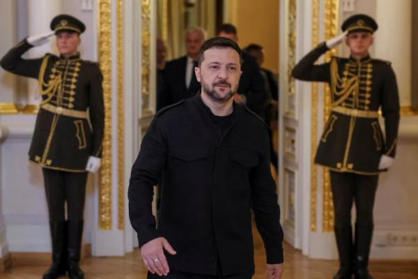 Zelenskiy Minta Rusia Mengonfirmasi Gencatan Senjata sebelum Perundingan