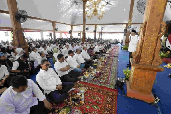 Entaskan Kemiskinan, Mensos Tekankan Perubahan Paradigma Bansos