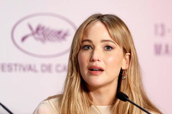 Jennifer Lawrence Ungkap Perjuangan Setelah Melahirkan dan Jadi Seorang Ibu