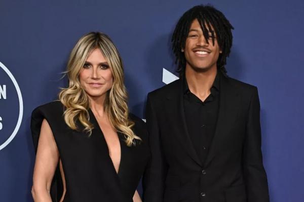 American Music Awards 2025, Heidi Klum dan Putranya Samuel Henry Tampil Kompak Serba Hitam