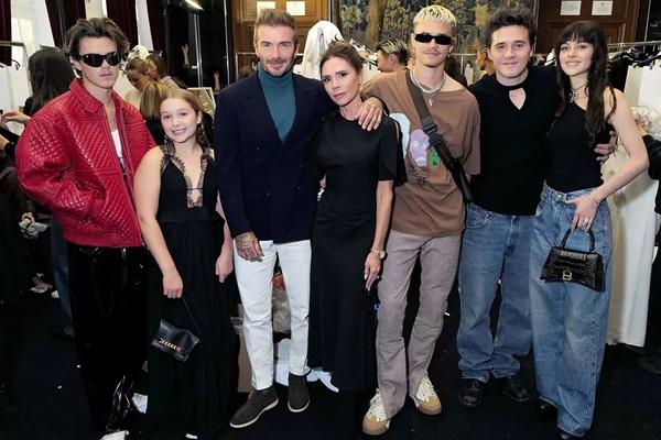 Keretakan Brooklyn Beckham-Nicola Peltz dengan Victoria Beckham Terjadi Sejak Pernikahan