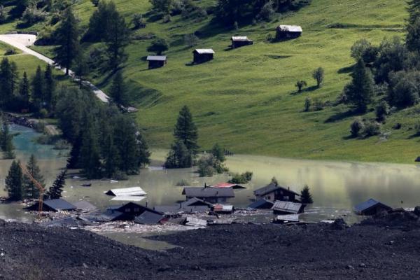 Puing Glester di Swiss Mengubur Desa, Warga Kehilangan Segalanya