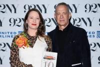 Putri Tom Hanks Tuduh Ibunya Melakukan Kekerasan Emosional dan Fisik