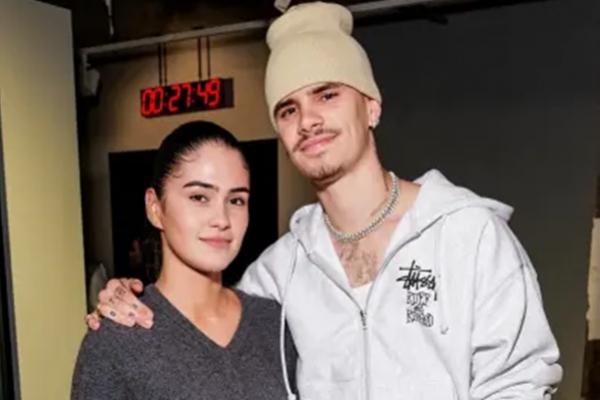 Romeo Beckham dan Pacarnya Kim Turnbull Putus Setelah Perseteruan Keluarga yang Memanas