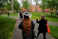 Trump Tangguhkan Masuknya Mahasiswa Asing ke Harvard Selama Enam Bulan