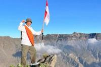 Ilustrasi - naik gunung (Foto: Ist)