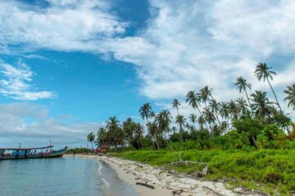 Panjeng, Pulau Kecil yang Kaya akan Sejarah