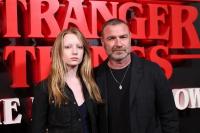 Putri Transgender Naomi Watts dan Liev Schreiber Berjuang dengan Identitasnya Sejak Kecil 
