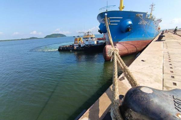 Pelindo Mulai Layanan Peti Kemas di Terminal Kijing
