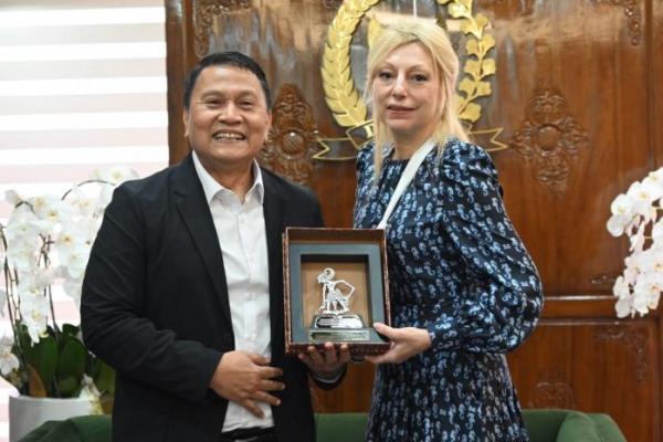 Terima Kunjungan Dubes Ivana, BKSAP Bahas Hubungan Bidang Pertahanan dan Perdagangan