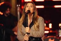 Kelly Clarkson Ungkap Lagu yang Ditulisnya Paling Cepat Selama 23 Tahun Karier Musiknya