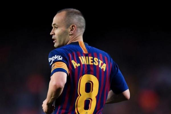 Tanpa Kartu Merah Sepanjang Karier, Ini 7 Pemain Paling Disiplin di Sepak Bola