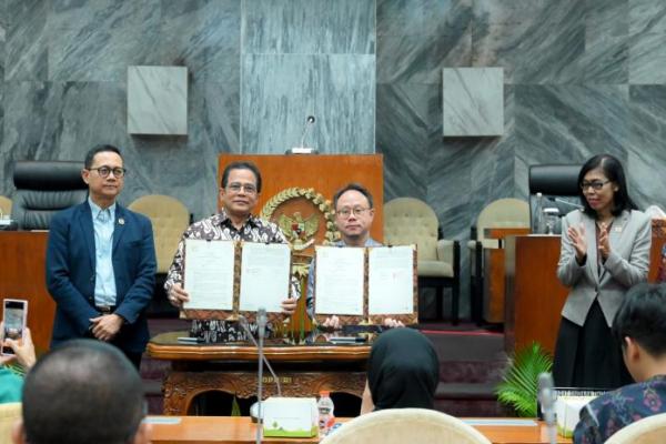 Efisiensi Perjalanan Dinas, Setjen DPR Resmikan Program Piloting GoCorp Gojek