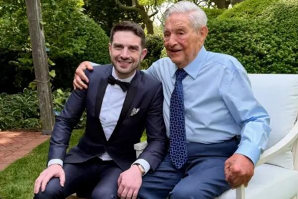 Miliarder George Soros tak Hadiri Pernikahan Mewah Putranya Alex Soros dengan Huma Abedin (FOTO: INSTAGRAM) 