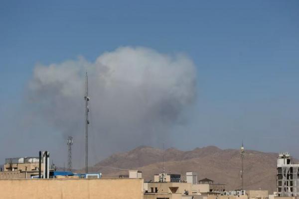 Asap mengepul menyusul serangan Israel di Teheran, Iran, 18 Juni 2025. WANA via REUTERS 