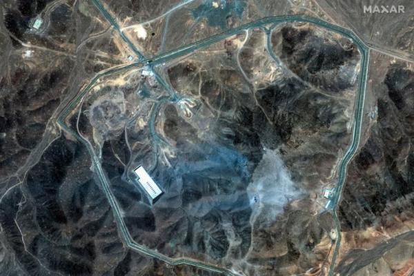 Tampilan satelit menunjukkan gambaran umum kompleks bawah tanah Fordow, dekat Qom, Iran 22 Juni 2025. MAXAR TECHNOLOGIES via REUTERS 