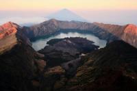Lima Gunung Tertinggi di Indonesia, Bisa Jadi Pilihan Mendaki