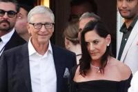 Hadiri Pesta Pernikahan Mewah Jeff Bezos-Laura Sanchez, Bill Gates Datang Bersama Kekasihnya