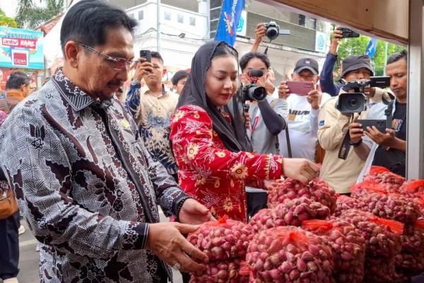 Sekretaris Utama NFA, Sarwo Edhy saat menghadiri FestIval Bawang Merah di Brebes, Jawa Tengah, Jumat (27/5/2025).(foto:NFA) 
