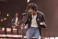 Matty Healy, vokalis The 1975 tampil di Festival Glastonbury pada 27 Juni 2025. (FOTO: GETTY IMAGE)