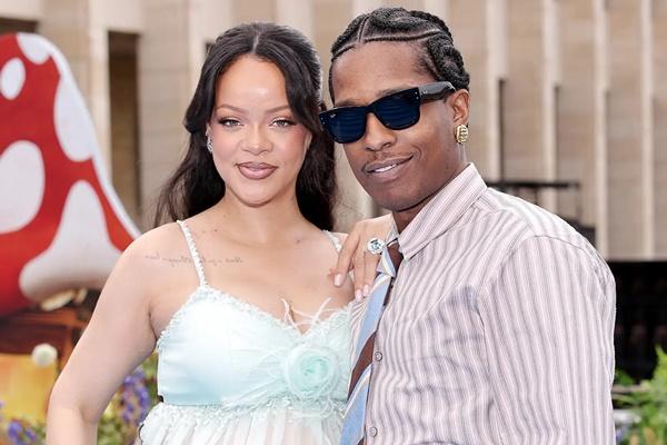 Rihanna dan A$AP Rocky di pemutaran perdana dunia Smurfs di Brussels pada 28 Juni 2025. (FOTO: GETTY IMAGE) 