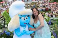 Jadi Smurfette, Rihanna Sering Memutar Lagu-lagu Film Smurf