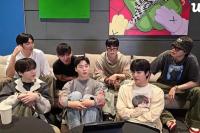 BTS akan melakukan siaran langsung di Weverse pada 1 Juli 2025. (FOTO: BIG HIT MUSIC)