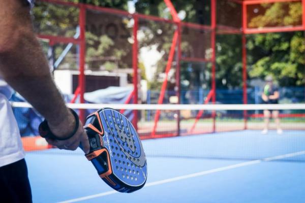 Ilustrasi olahraga padel (Foto: Unsplash/Tomasz Krawczyk) 