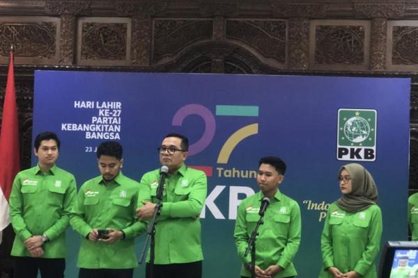 Ketua Panitia Harlah ke-27 PKB Ahmad Iman Sukri dalam konferensi pers di DPP PKB (Foto: Habib/Katakini.com) 