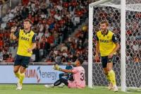 Bantai Arema FC 4-0, Oxford United ke final Piala Presiden