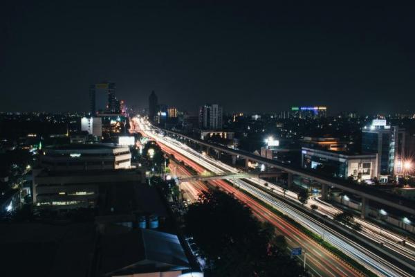 Ilustrasi city light Jakarta (Foto: Unsplash.com/ Ivan Samudra) 
