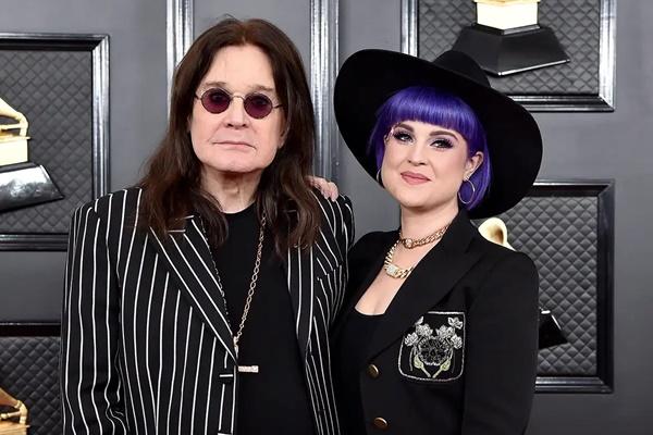 Ozzy Osbourne dan Kelly Osbourne menghadiri Penghargaan GRAMMY Tahunan ke-62 di Staples Center pada 26 Januari 2020 di Los Angeles, California. (FOTO: FILMMAGIC) 