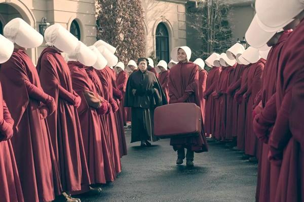 Rekap The Handmaid`s Tale S1E9 `The Bridge`: Pemberontakan Segera Dimulai. (FOTO: HULU) 
