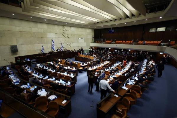 Anggota Knesset, parlemen Israel, menghadiri pertemuan di Yerusalem, 27 Maret 2023. REUTERS 