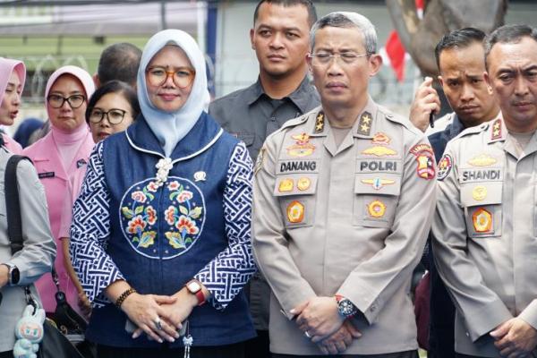 Direktur Kewaspadaan Pangan NFA, Nita Yulianis dalam acara Launching 28 Satuan Pelayanan Pemenuhan Gizi (SPPG) Polri di Mako Brimob, Depok, Kamis (17/7/2025).  (foto:NFA) 