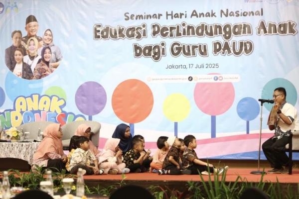 Direktorat Guru PAUD dan PNF Kemendikdasmen bekerja sama dengan KemenPPA menyelenggarakan seminar bertajuk Edukasi Perlindungan Anak bagi Guru PAUD sebagai wujud peringatan Hari Anak Nasional tahun 2025 (Foto: Kemendikdasmen)  