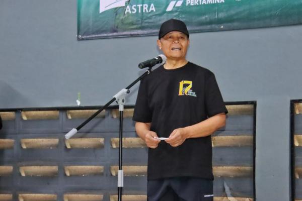 Wakil Ketua MPR RI, Hidayat Nur Wahid (HNW), menghadiri sekaligus membuka Turnamen Bulutangkis Koran Jakarta Cup yang berlangsung di Sport Center DPR RI, Kompleks Parlemen, Senayan, Jakarta, Sabtu (Foto: Humas MPR) 