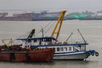 Badai Petir Mendadak Tenggelamkan Kapal Wisata di Vietnam 35 Orang Tewas